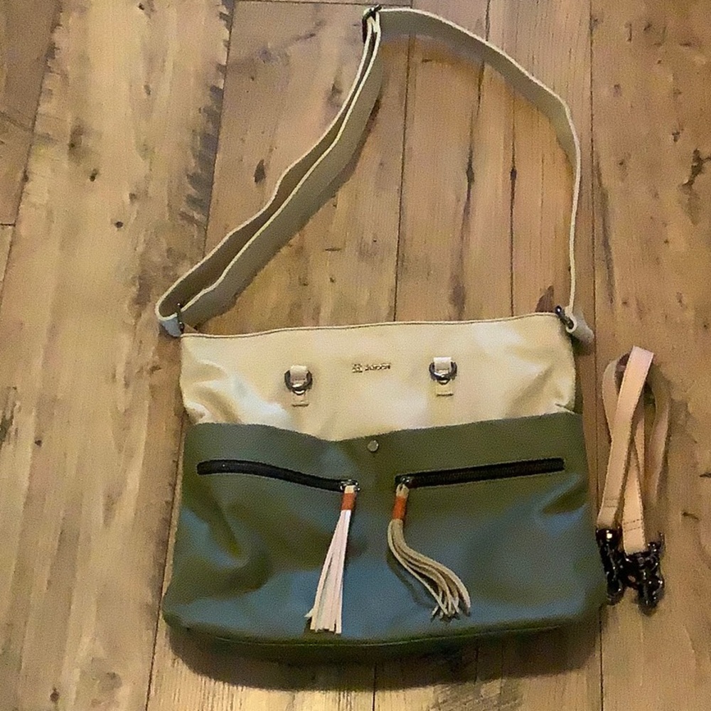Sherpani Faith crossbody bag